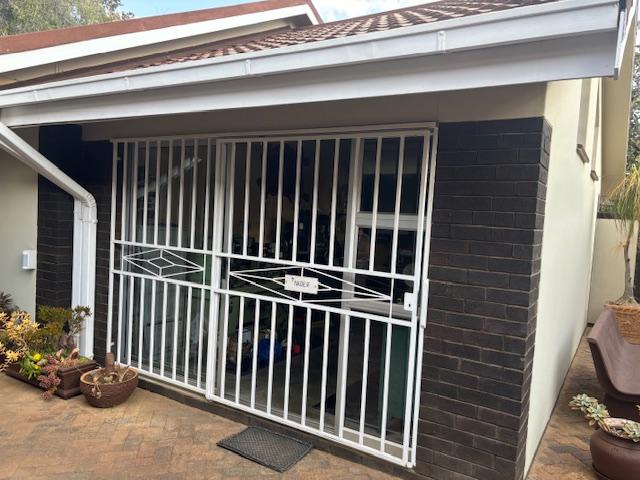 5 Bedroom Property for Sale in Wolmaransstad North West